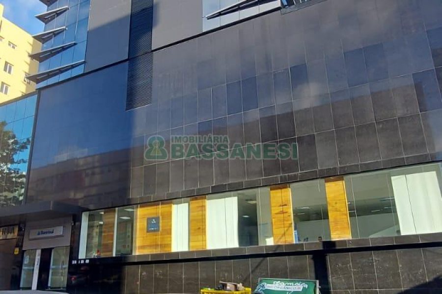 Sala com 49m², 1 vaga, no bairro Centro em Caxias do Sul para Alugar