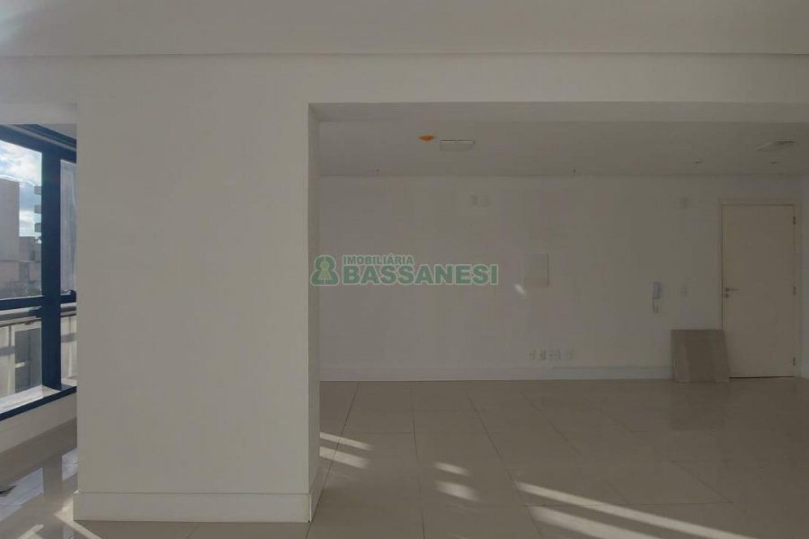 Sala com 49m², 1 vaga, no bairro Centro em Caxias do Sul para Alugar