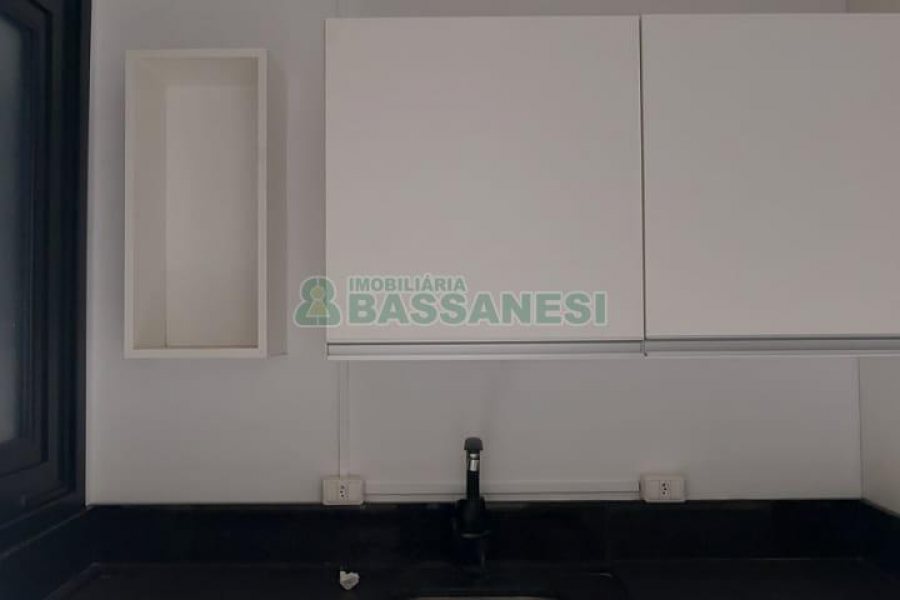 Sala com 49m², 1 vaga, no bairro Centro em Caxias do Sul para Alugar