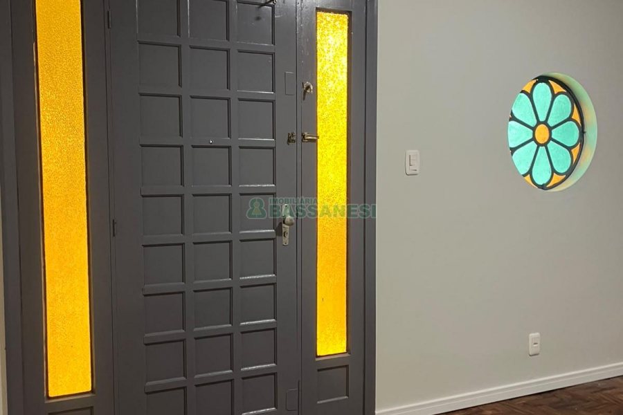 Casa com 200m², 4 dormitórios, 3 vagas, no bairro Nossa Senhora de Lourdes em Caxias do Sul para Alugar
