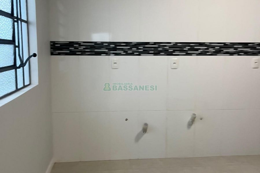 Casa com 200m², 4 dormitórios, 3 vagas, no bairro Nossa Senhora de Lourdes em Caxias do Sul para Alugar