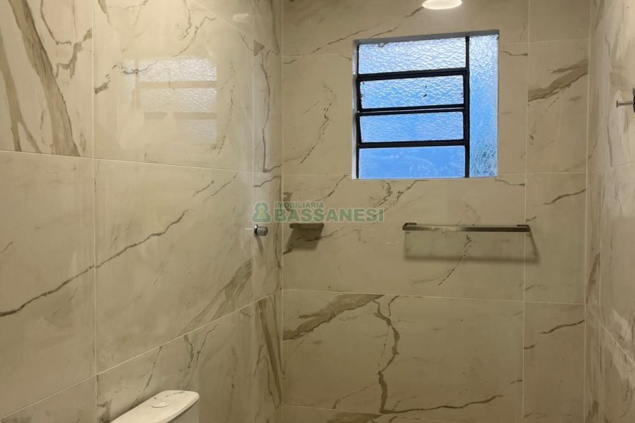 Casa com 200m², 4 dormitórios, 3 vagas, no bairro Nossa Senhora de Lourdes em Caxias do Sul para Alugar