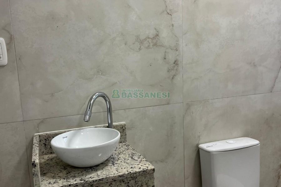 Casa com 200m², 4 dormitórios, 3 vagas, no bairro Nossa Senhora de Lourdes em Caxias do Sul para Alugar