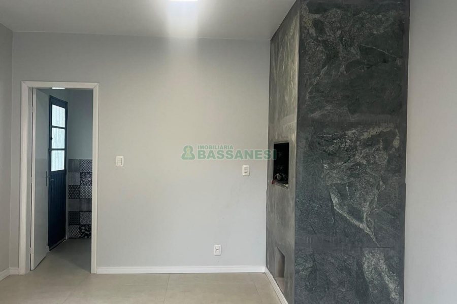 Casa com 200m², 4 dormitórios, 3 vagas, no bairro Nossa Senhora de Lourdes em Caxias do Sul para Alugar