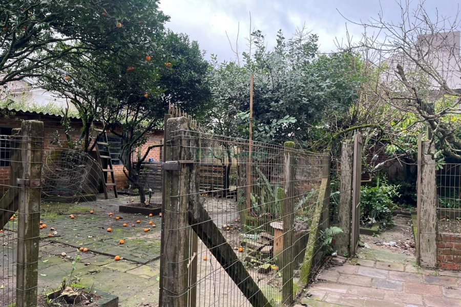Casa com 200m², 4 dormitórios, 3 vagas, no bairro Nossa Senhora de Lourdes em Caxias do Sul para Alugar