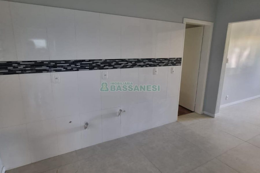 Casa com 200m², 4 dormitórios, 3 vagas, no bairro Nossa Senhora de Lourdes em Caxias do Sul para Comprar
