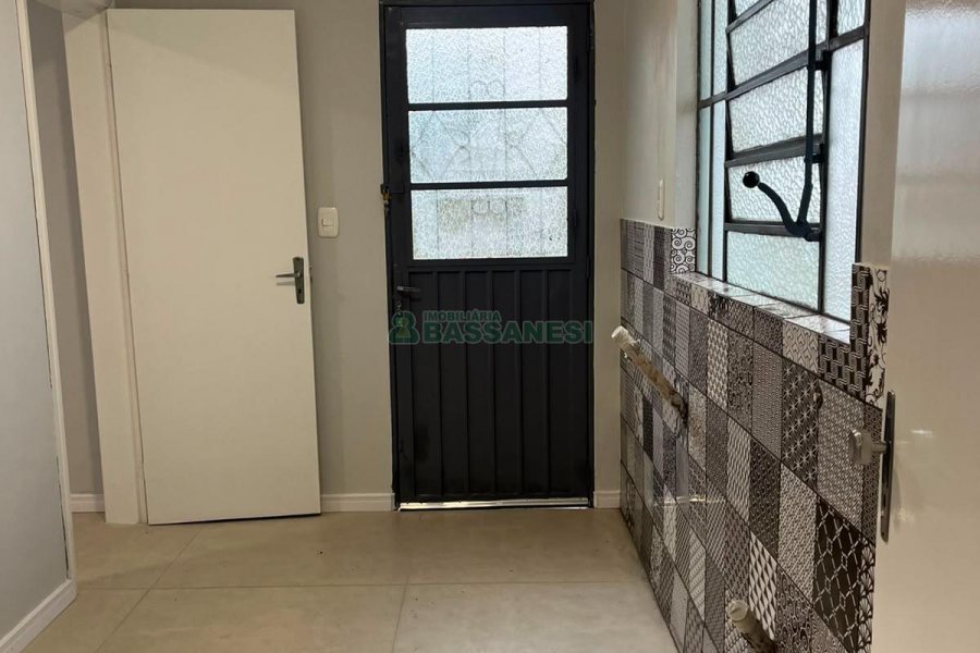 Casa com 200m², 4 dormitórios, 3 vagas, no bairro Nossa Senhora de Lourdes em Caxias do Sul para Comprar