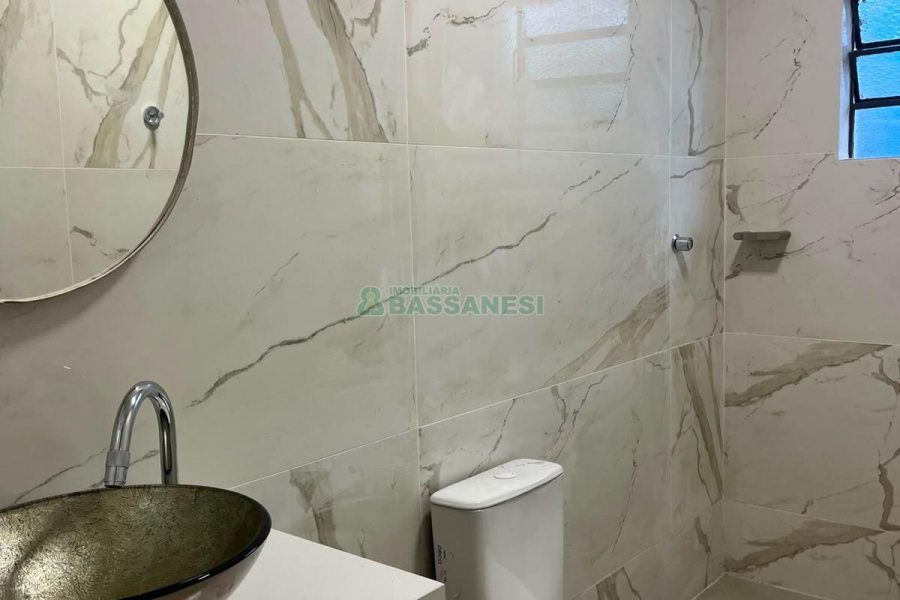 Casa com 200m², 4 dormitórios, 3 vagas, no bairro Nossa Senhora de Lourdes em Caxias do Sul para Comprar