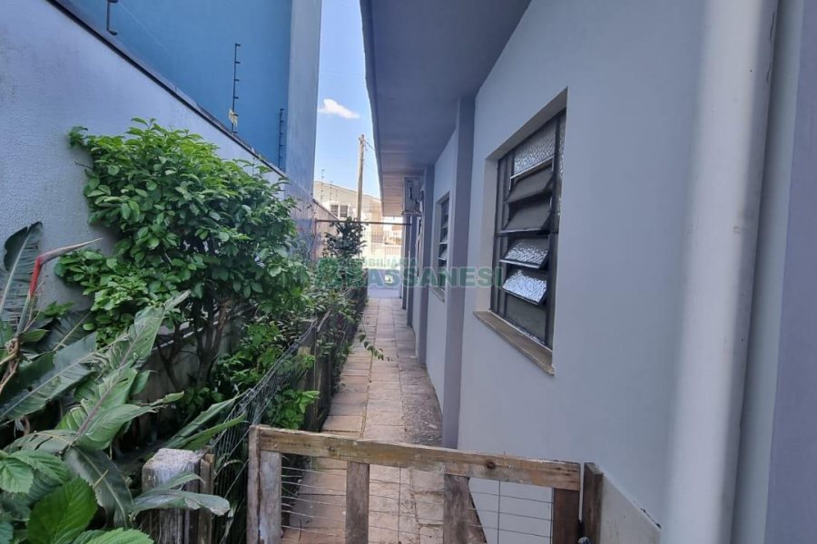 Casa com 200m², 4 dormitórios, 3 vagas, no bairro Nossa Senhora de Lourdes em Caxias do Sul para Comprar