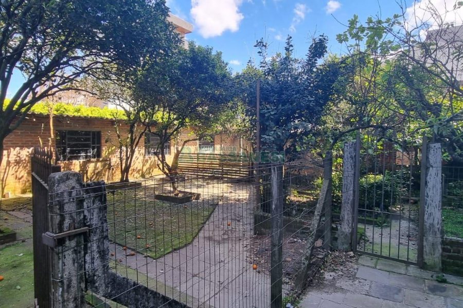Casa com 200m², 4 dormitórios, 3 vagas, no bairro Nossa Senhora de Lourdes em Caxias do Sul para Comprar