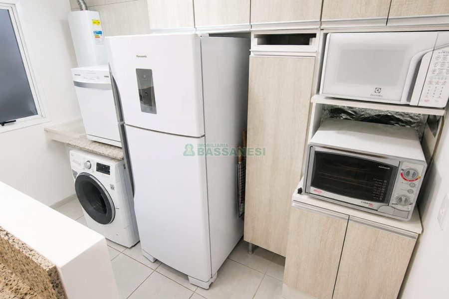 Apto Mobiliado com 70m², 2 dormitórios, 1 vaga, no bairro Vinhedos em Caxias do Sul para Alugar