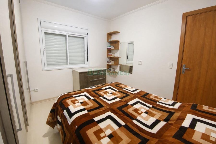 Apto Mobiliado com 70m², 2 dormitórios, 1 vaga, no bairro Vinhedos em Caxias do Sul para Alugar