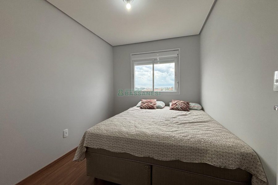 Apartamento com 62m², 2 dormitórios, 1 vaga, no bairro São Leopoldo em Caxias do Sul para Alugar