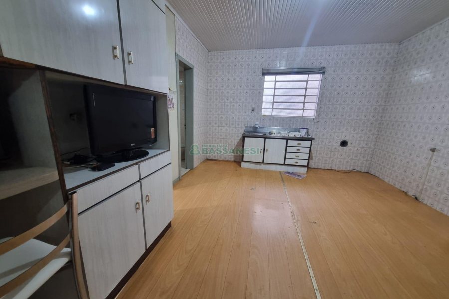 Casa com 120m², 3 dormitórios, 3 vagas, no bairro Rio Branco em Caxias do Sul para Alugar