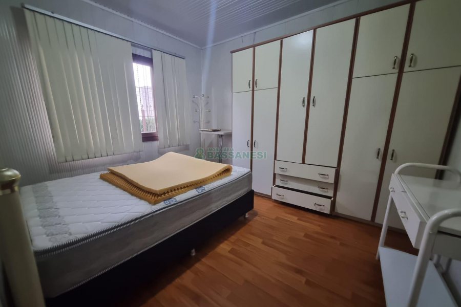 Casa com 120m², 3 dormitórios, 3 vagas, no bairro Rio Branco em Caxias do Sul para Alugar