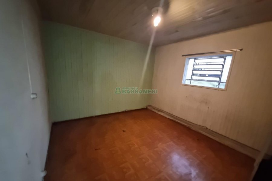 Casa com 120m², 3 dormitórios, 3 vagas, no bairro Rio Branco em Caxias do Sul para Alugar