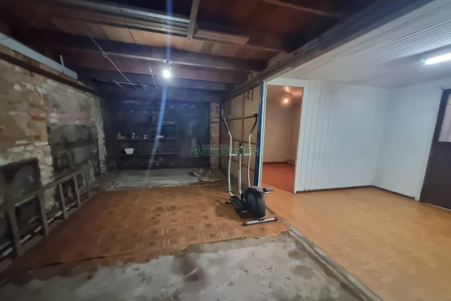 Casa com 120m², 3 dormitórios, 3 vagas, no bairro Rio Branco em Caxias do Sul para Alugar