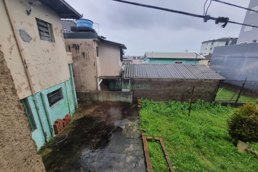 Casa com 120m², 3 dormitórios, 3 vagas, no bairro Rio Branco em Caxias do Sul para Alugar