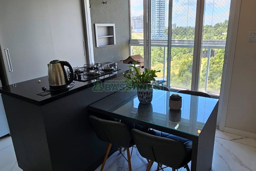 Apartamento com 72m², 2 dormitórios, 1 vaga, no bairro Sanvitto em Caxias do Sul para Comprar