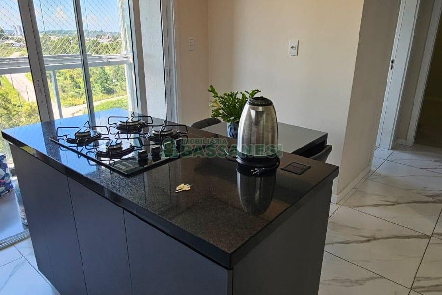 Apartamento com 72m², 2 dormitórios, 1 vaga, no bairro Sanvitto em Caxias do Sul para Comprar