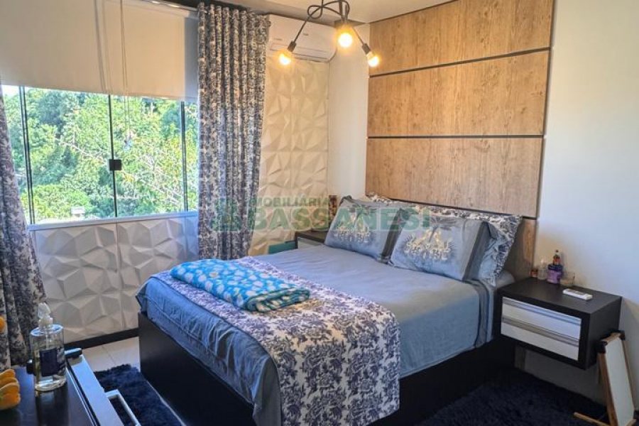 Apto Mobiliado com 250m², 3 dormitórios, 2 vagas, no bairro São José em Caxias do Sul para Alugar