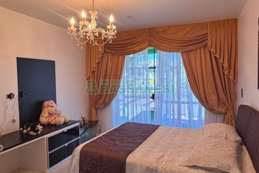 Apto Mobiliado com 250m², 3 dormitórios, 2 vagas, no bairro São José em Caxias do Sul para Alugar