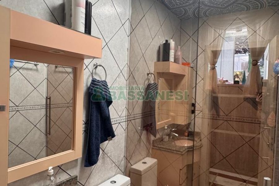 Apto Mobiliado com 250m², 3 dormitórios, 2 vagas, no bairro São José em Caxias do Sul para Alugar