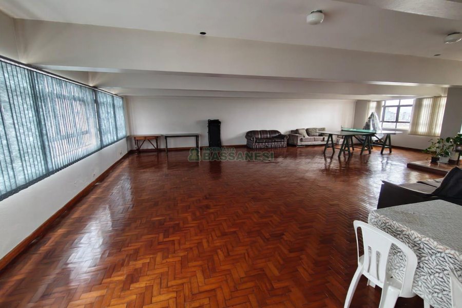 Apartamento com 177m², 3 dormitórios, 1 vaga, no bairro São Pelegrino em Caxias do Sul para Comprar