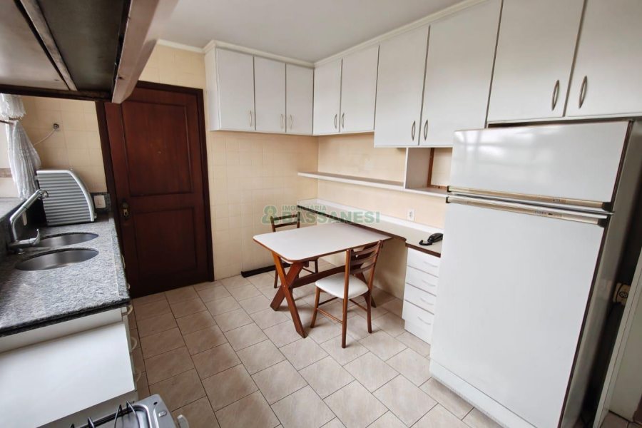 Apartamento com 177m², 3 dormitórios, 1 vaga, no bairro São Pelegrino em Caxias do Sul para Comprar