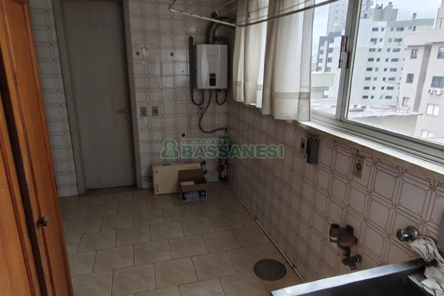 Apartamento com 177m², 3 dormitórios, 1 vaga, no bairro São Pelegrino em Caxias do Sul para Comprar