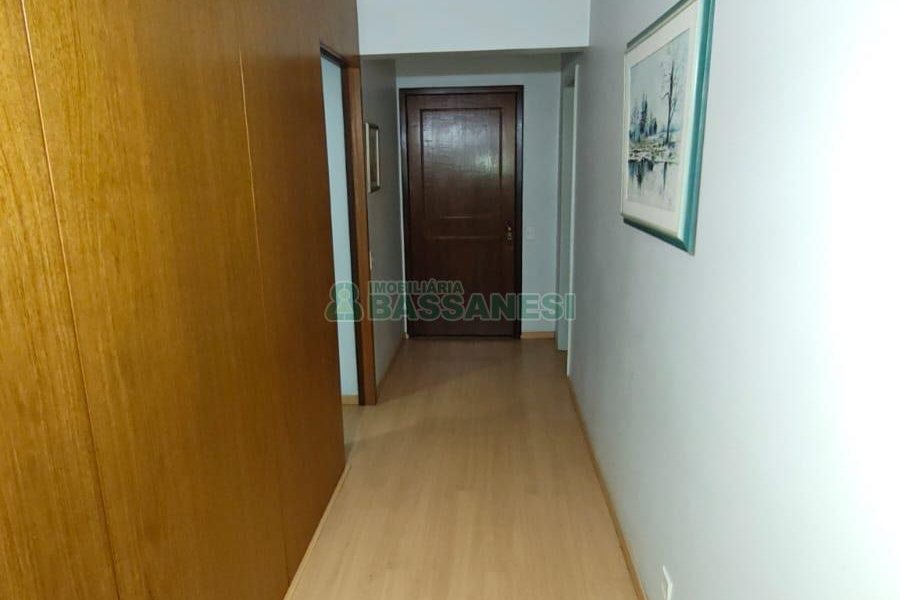 Apartamento com 177m², 3 dormitórios, 1 vaga, no bairro São Pelegrino em Caxias do Sul para Comprar