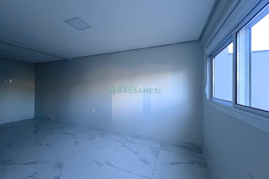 Casa com 80m², 2 dormitórios, no bairro Rio Branco em Caxias do Sul para Alugar