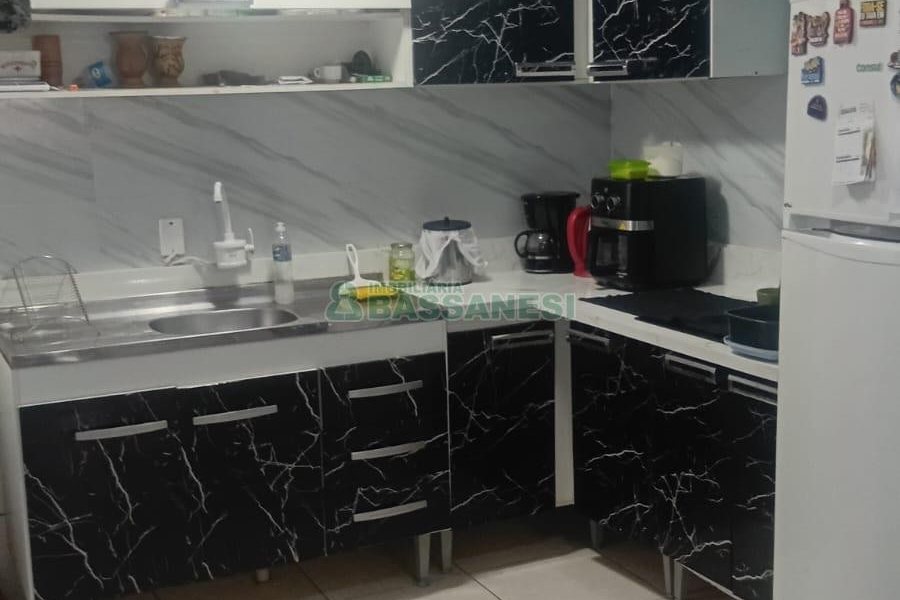 Apartamento com 46m², 2 dormitórios, no bairro Desvio Rizzo em Caxias do Sul para Comprar