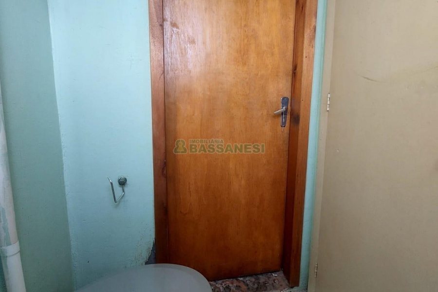 Loja com 100m², no bairro Kayser em Caxias do Sul para Alugar