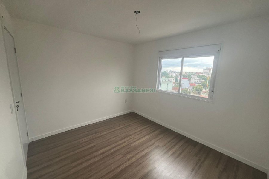 Apartamento com 62m², 2 dormitórios, 2 vagas, no bairro Rio Branco em Caxias do Sul para Alugar