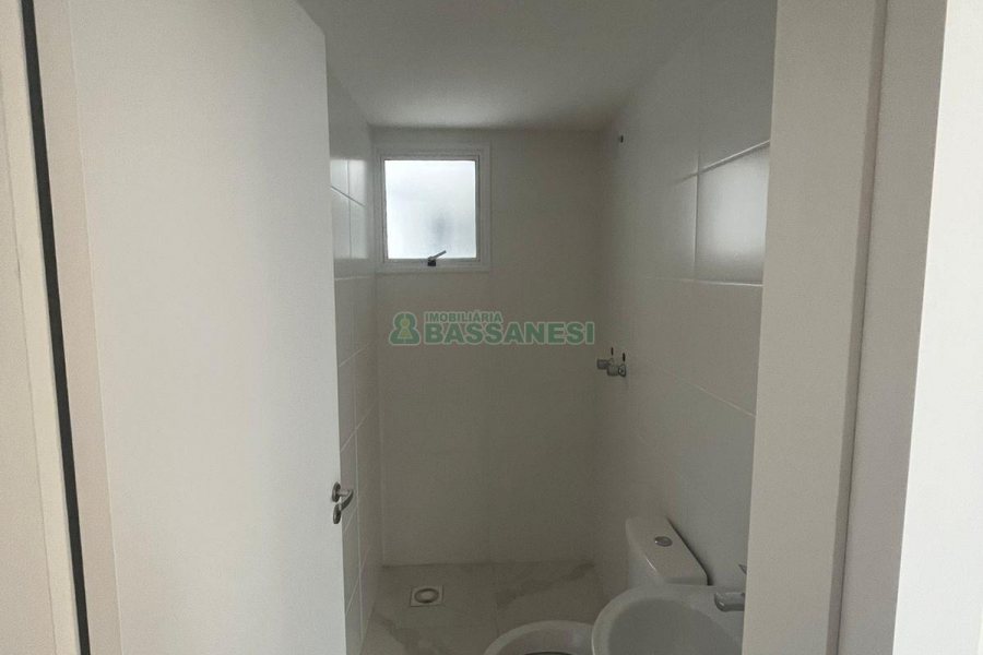 Apartamento com 62m², 2 dormitórios, 2 vagas, no bairro Rio Branco em Caxias do Sul para Alugar