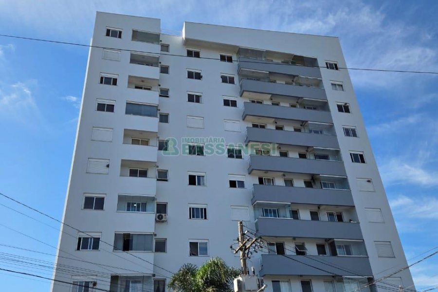 Apartamento com 50m², 2 dormitórios, 1 vaga, no bairro Kayser em Caxias do Sul para Alugar