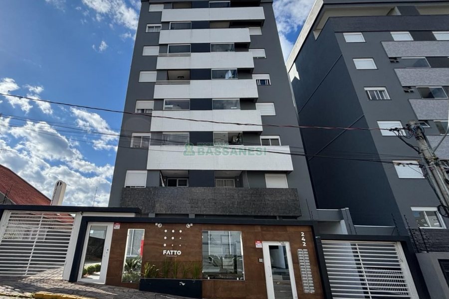 Apartamento com 62m², 2 dormitórios, 1 vaga, no bairro Lourdes em Caxias do Sul para Alugar