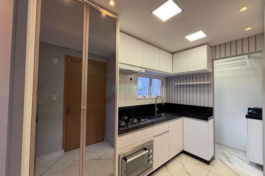 Apartamento com 62m², 2 dormitórios, 1 vaga, no bairro Lourdes em Caxias do Sul para Alugar