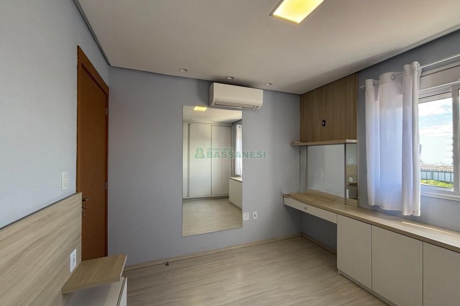 Apartamento com 62m², 2 dormitórios, 1 vaga, no bairro Lourdes em Caxias do Sul para Alugar