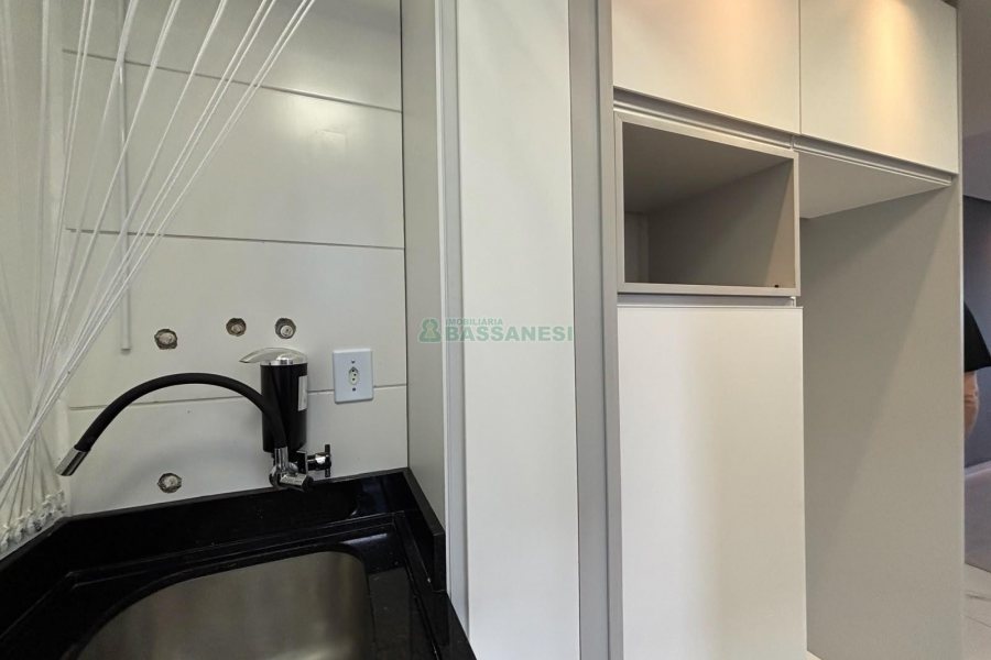 Apartamento com 62m², 2 dormitórios, 1 vaga, no bairro Lourdes em Caxias do Sul para Alugar