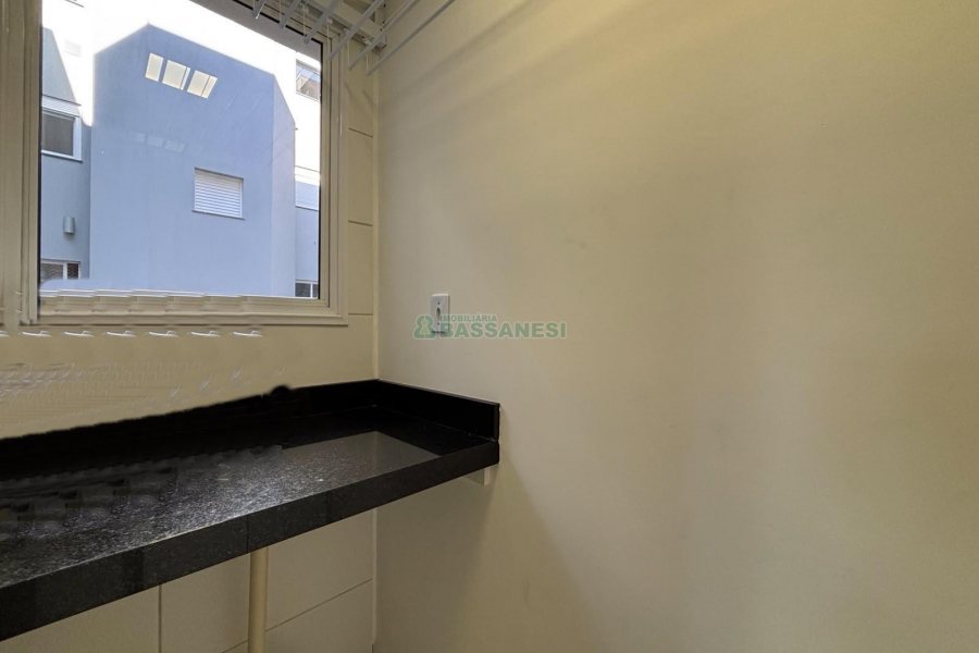 Apartamento com 62m², 2 dormitórios, 1 vaga, no bairro Lourdes em Caxias do Sul para Alugar