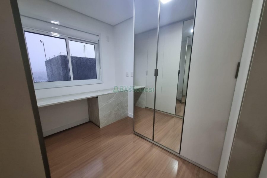 Apartamento com 60m², 2 dormitórios, 2 vagas, no bairro Vale Verde em Caxias do Sul para Alugar