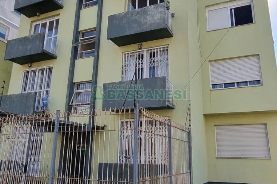 Apartamento com 85m², 3 dormitórios, 1 vaga, no bairro Sagrada Família em Caxias do Sul para Comprar