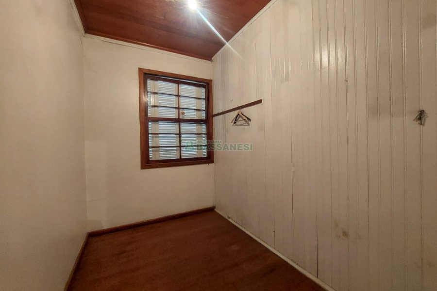 Loja com 400m², no bairro Ana Rech em Caxias do Sul para Alugar