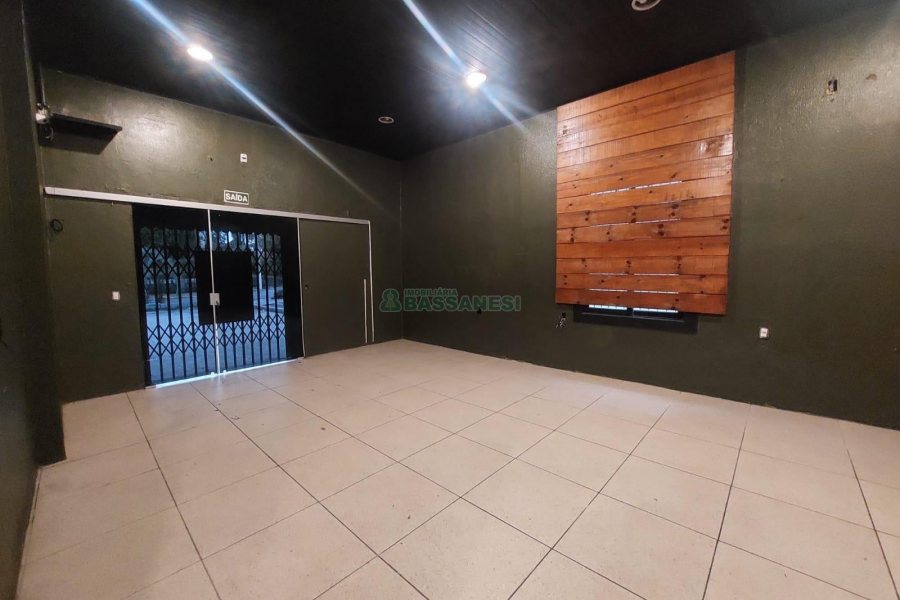 Loja com 80m², no bairro Ana Rech em Caxias do Sul para Alugar
