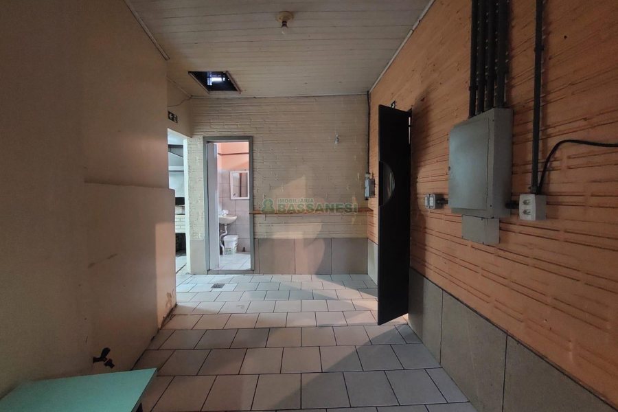 Loja com 80m², no bairro Ana Rech em Caxias do Sul para Alugar