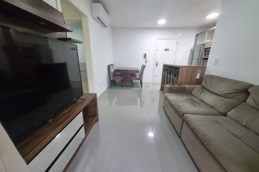 Apto Mobiliado com 61m², 2 dormitórios, 1 vaga, no bairro São Luiz em Caxias do Sul para Alugar