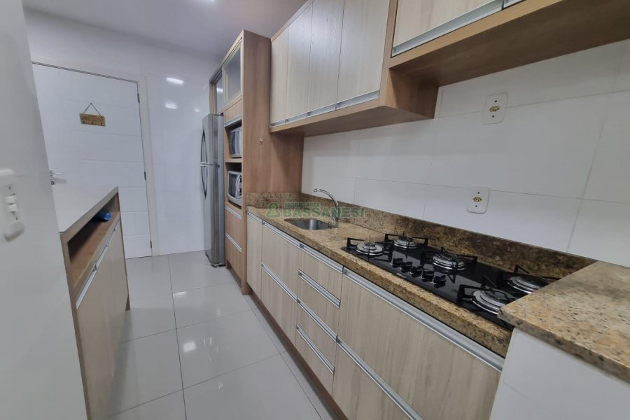 Apto Mobiliado com 61m², 2 dormitórios, 1 vaga, no bairro São Luiz em Caxias do Sul para Alugar