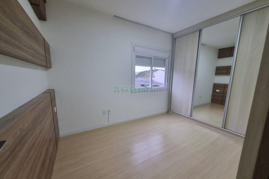 Apto Mobiliado com 61m², 2 dormitórios, 1 vaga, no bairro São Luiz em Caxias do Sul para Alugar
